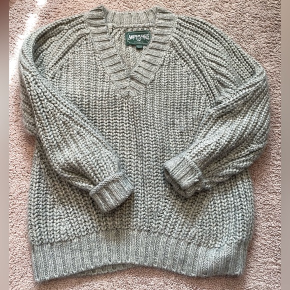 American Eagle Green Knit Sweater - Picture 1 of 8